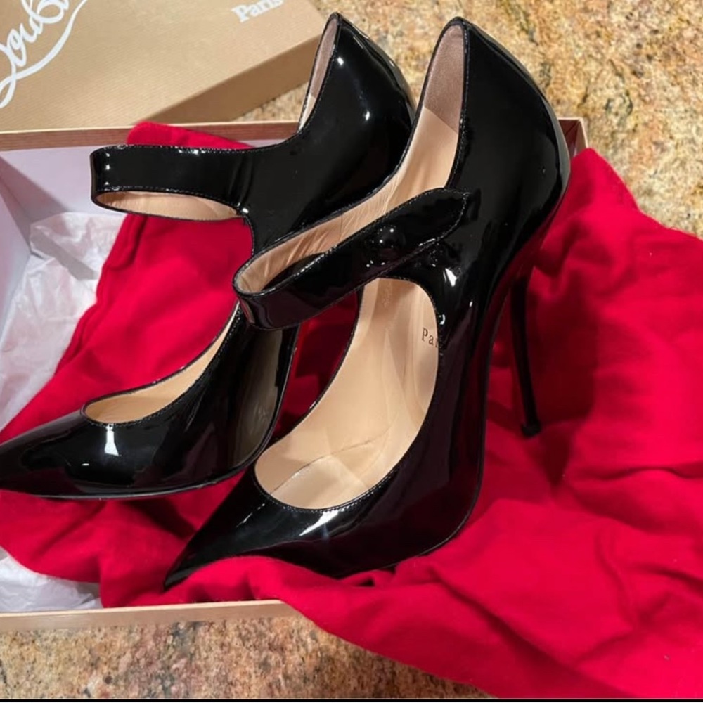 Christian Louboutin Neo Pensee 120 patent